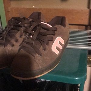 Brown and pink etnies